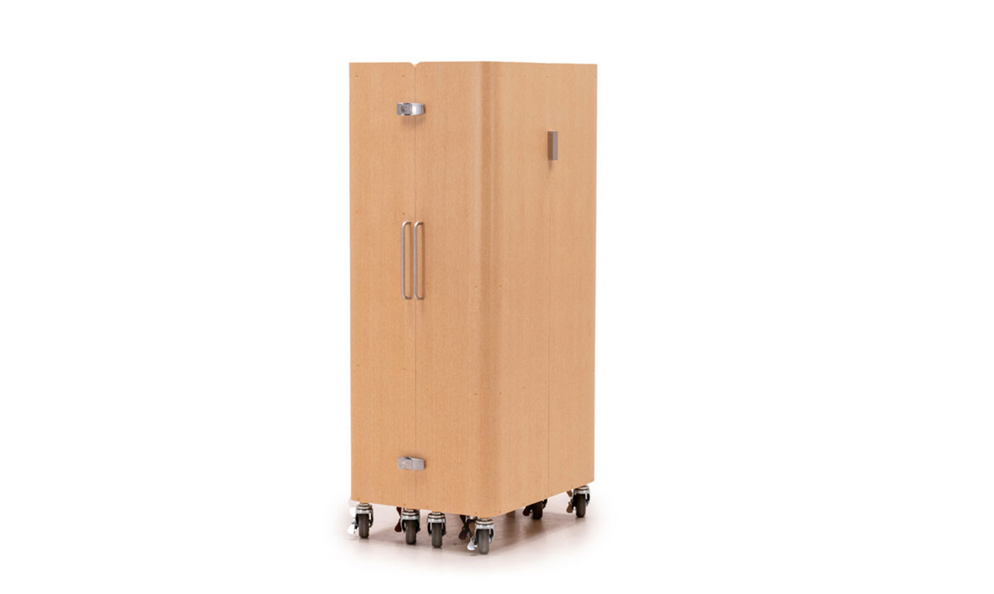 trunk series close